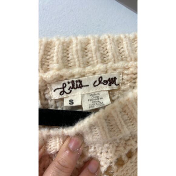 Anthropologie Lili's Closet Button Back Beige Sweater Size Small - Picture 4 of 7